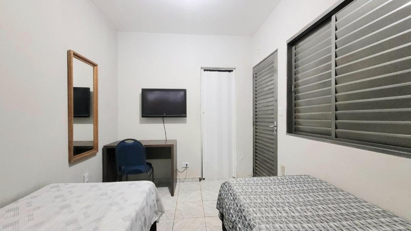 Pousada São Francisco Cuiabá Quarto foto